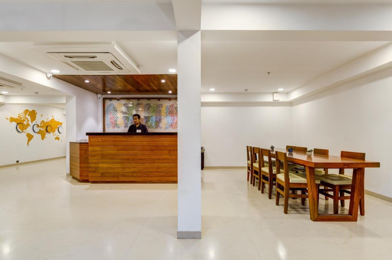 Ginger Surat City Centre Exterior photo